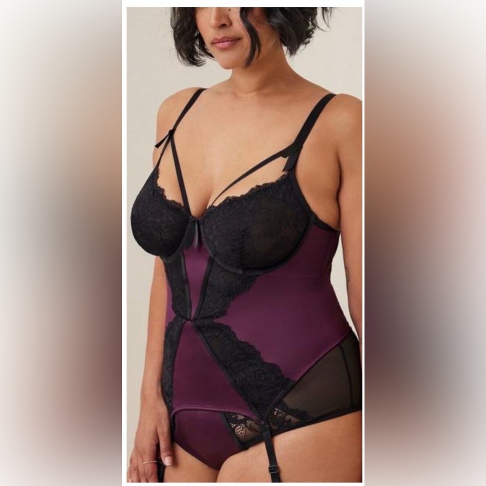 Torrid Curve Lace Bustier